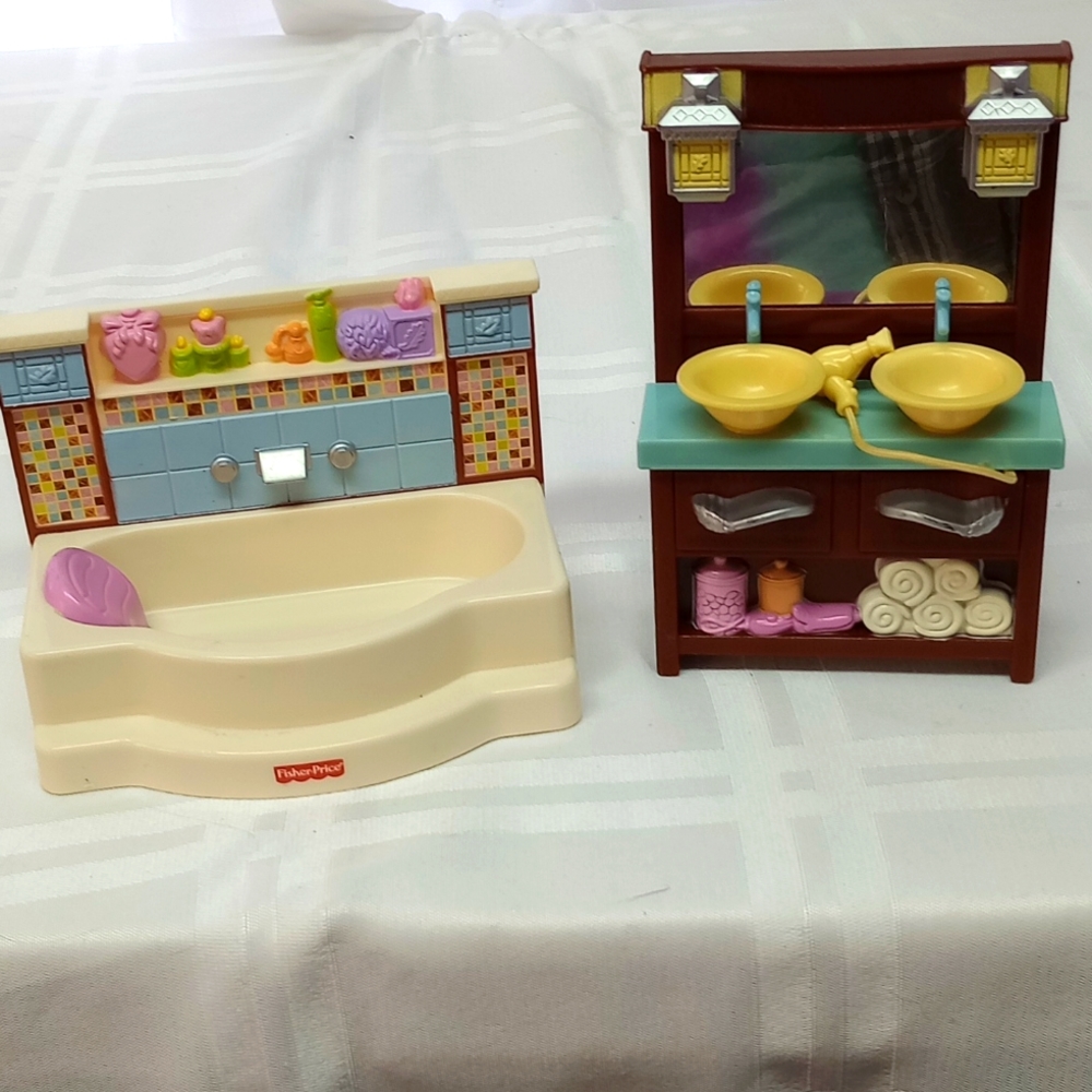Fisher Price Loving Family 2 piece bath furniture